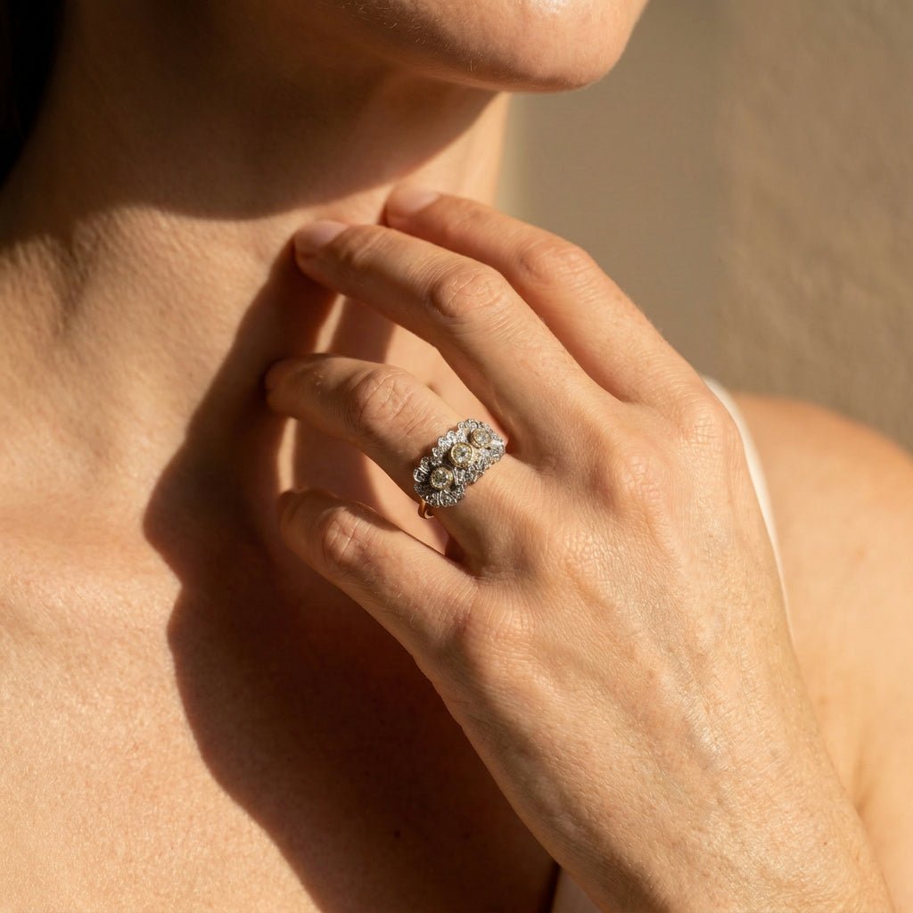 Zauberhafter Art Déco Ring mit Brillanten - Honey Jewelry