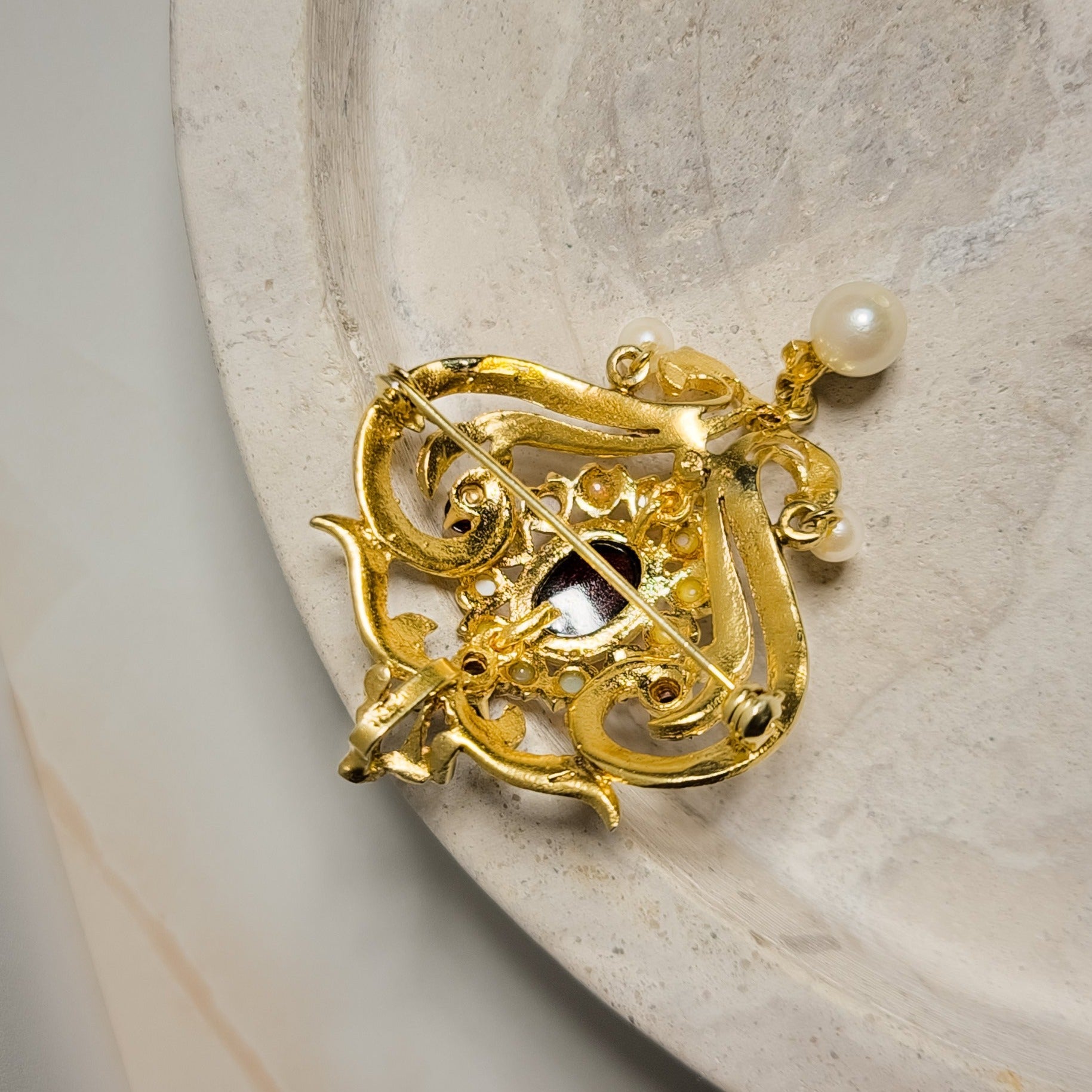 Antiker Goldanhänger /Brosche aus Gold – Vielseitig und Elegant - Honey Jewelry