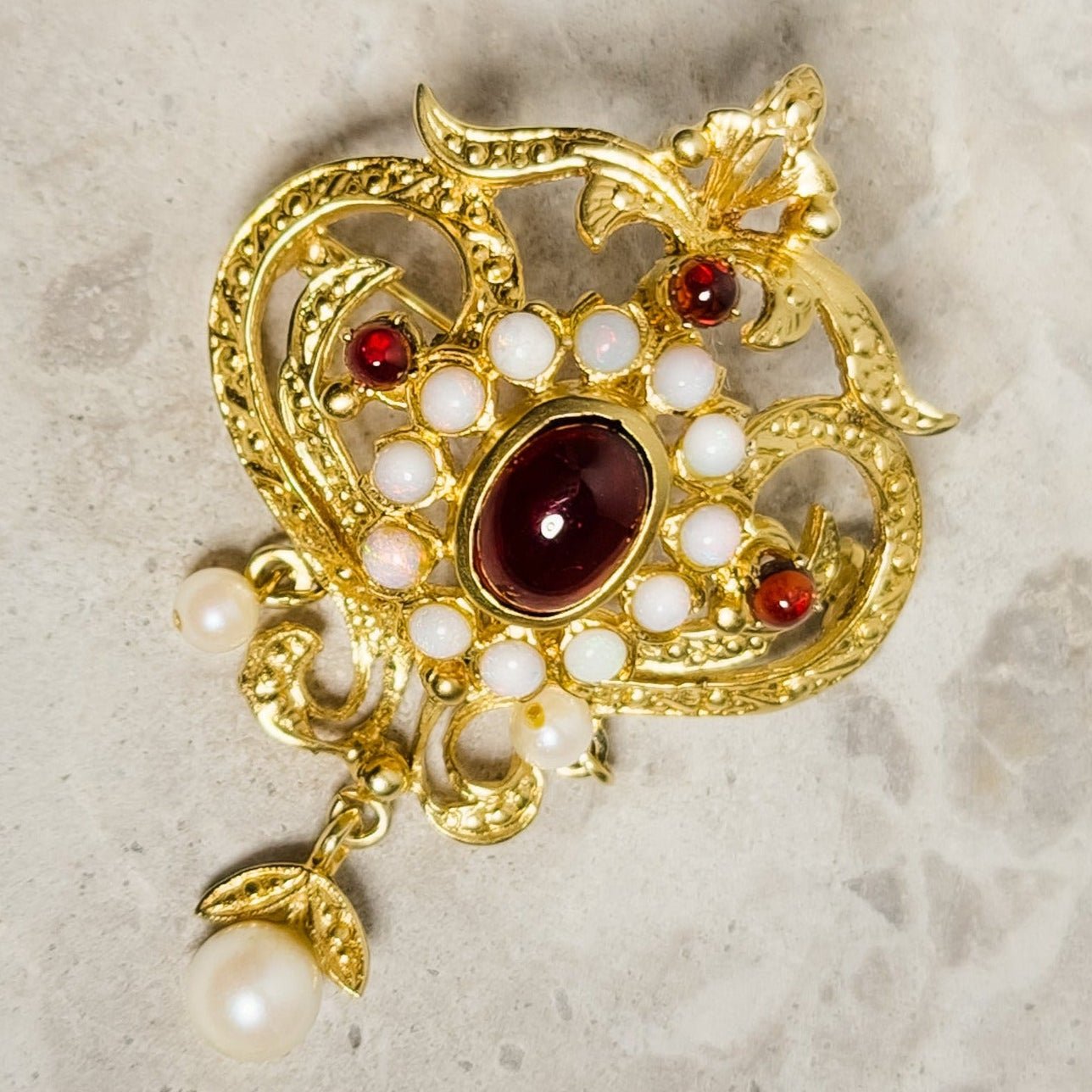 Antiker Goldanhänger /Brosche aus Gold – Vielseitig und Elegant - Honey Jewelry