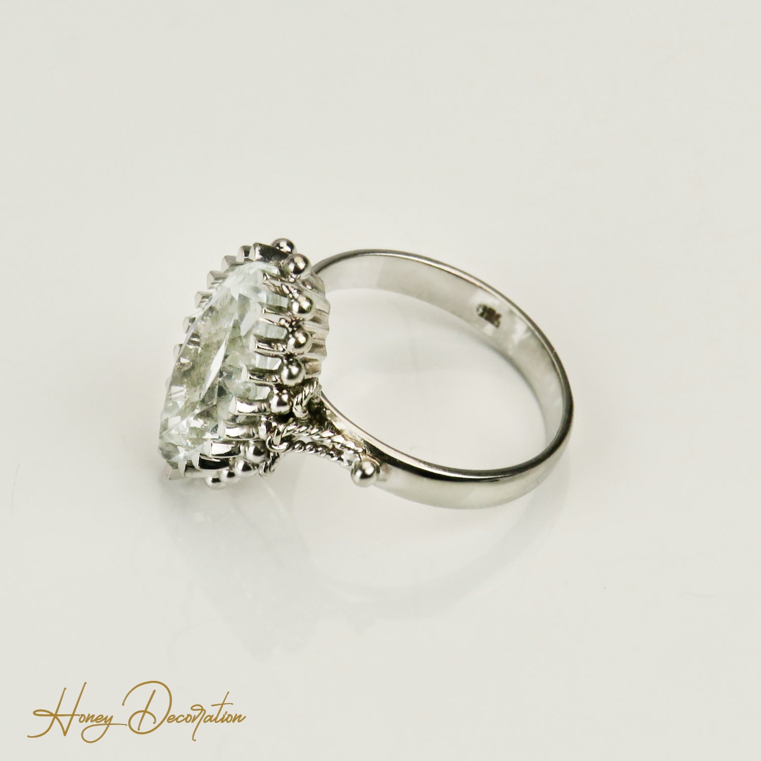 Antiker Goldring mit Aquamarin – Klar wie Ozeanwasser - Honey Jewelry