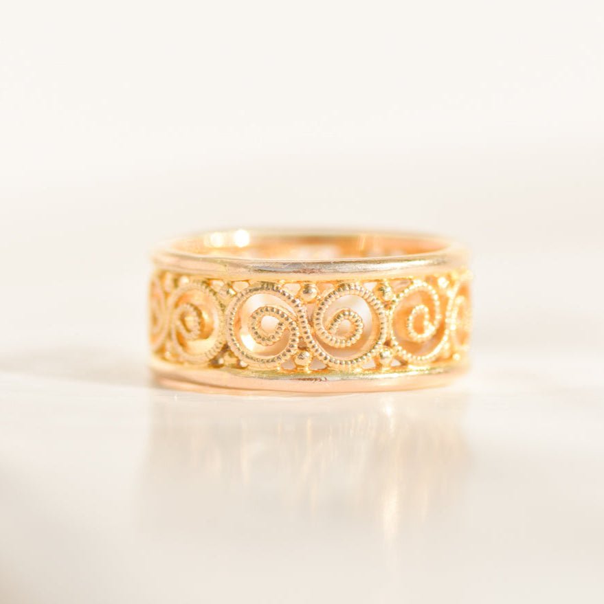 Bandring mit ajourierter Ringschiene aus 14K Gold - Honey Jewelry