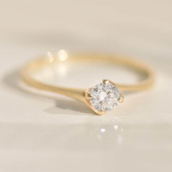 Brillantring aus 14K Gelbgold mit Diamant - Solitär - Honey Jewelry