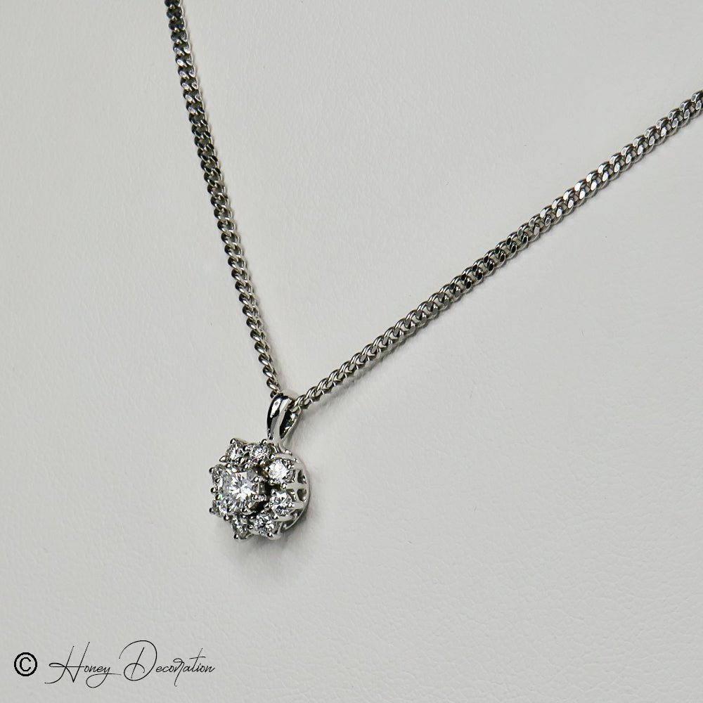 Funkelnder Weißgoldanhänger mit Brillanten - Honey Jewelry