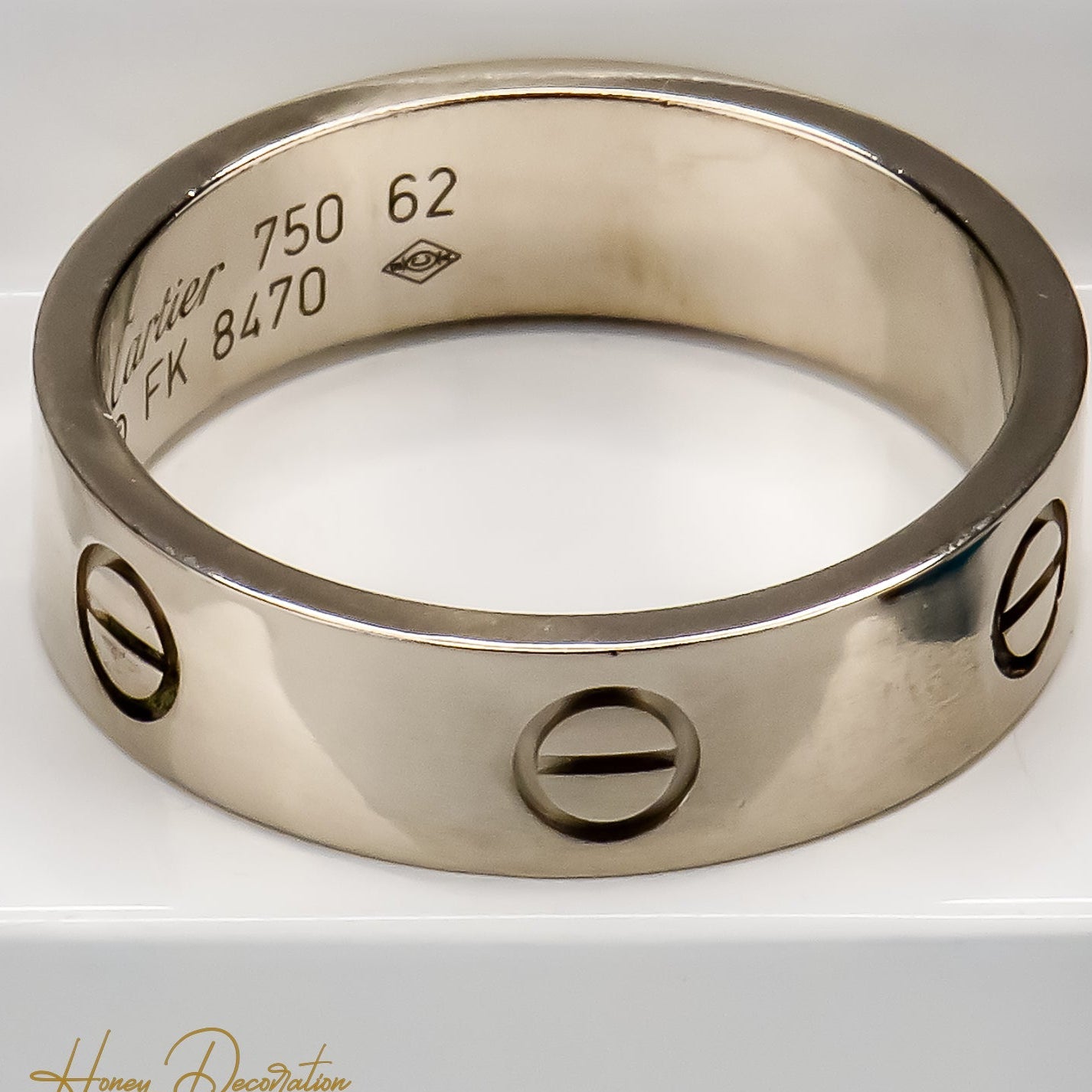 Luxuriöser Cartier Goldring LOVE aus 18 Karat Gold - Honey Jewelry