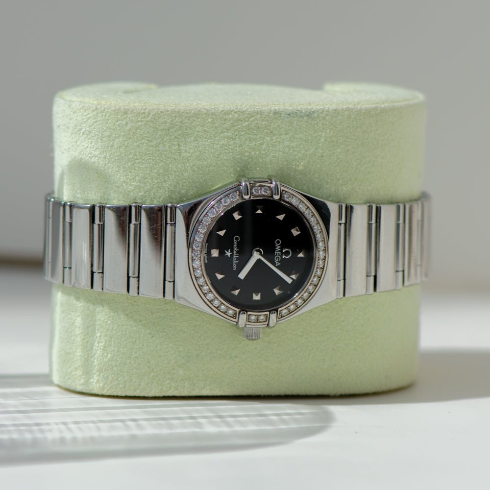 Omega Constellation Damen – Edelstahl mit Diamantlünette & schwarzem Zifferblatt - Honey Jewelry