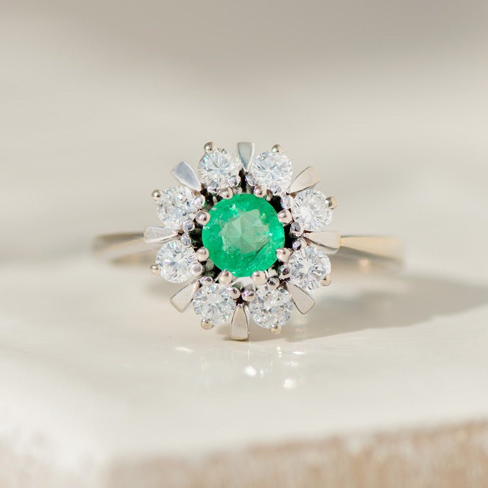 💚 Smaragd - Diamant - Ring aus 14 Karat Weißgold | Entourage - Design | Vintage um 1970 - Honey Jewelry