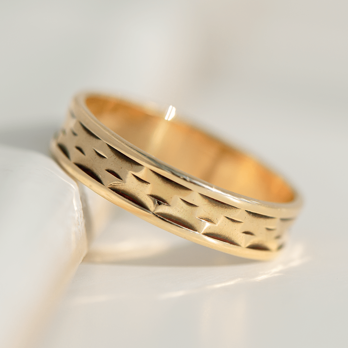 Vintage Bandring 14K Gelbgold mit Gravurmuster - Honey Jewelry