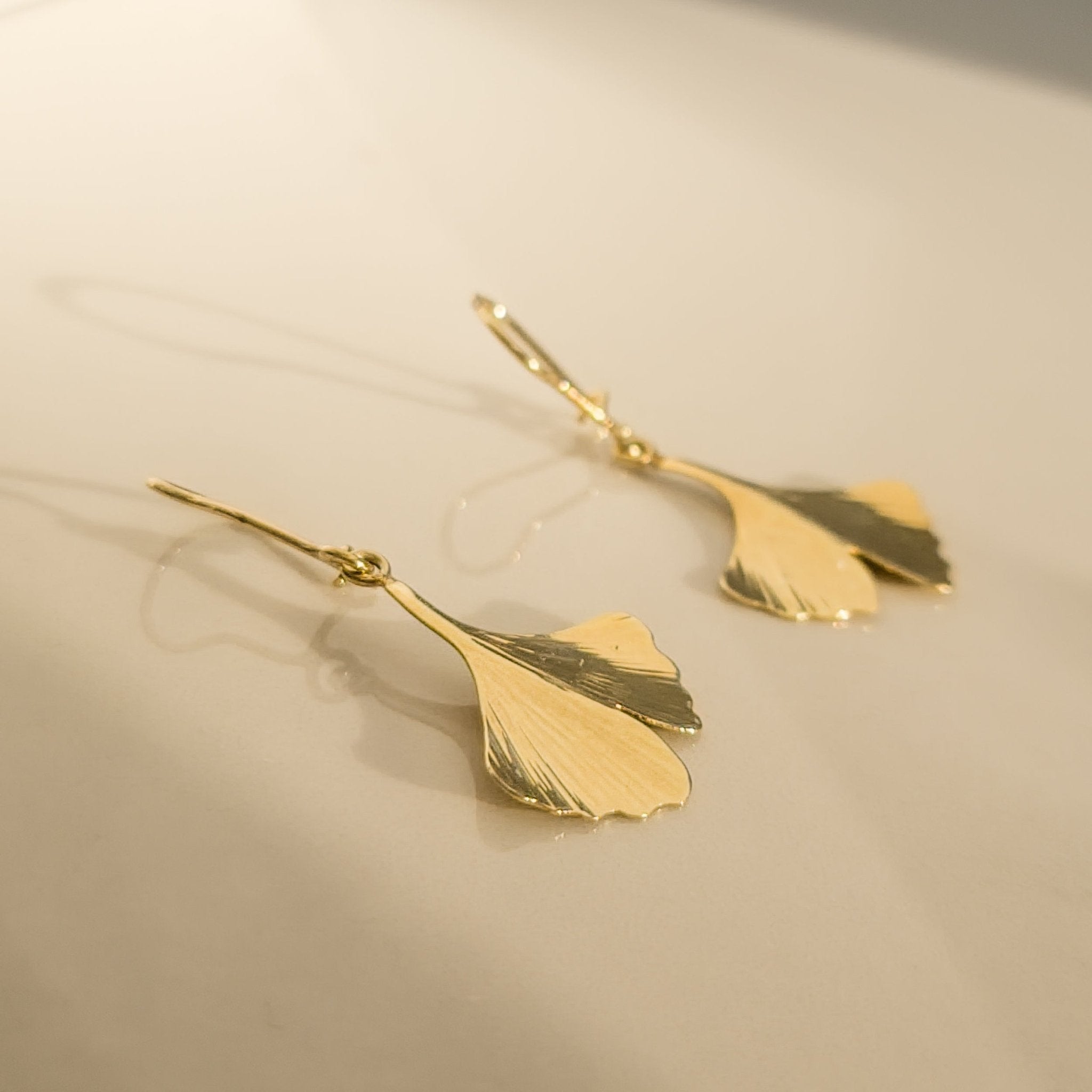 Vintage Gingko - Ohrhänger aus 14 Karat Gold - Honey Jewelry