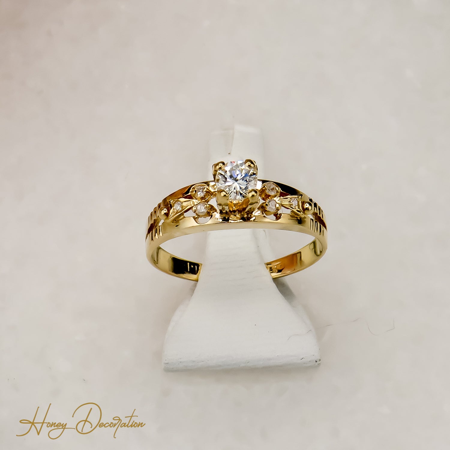 Vintage Halo - Goldring mit Brillant - Luxus pur - Honey Jewelry