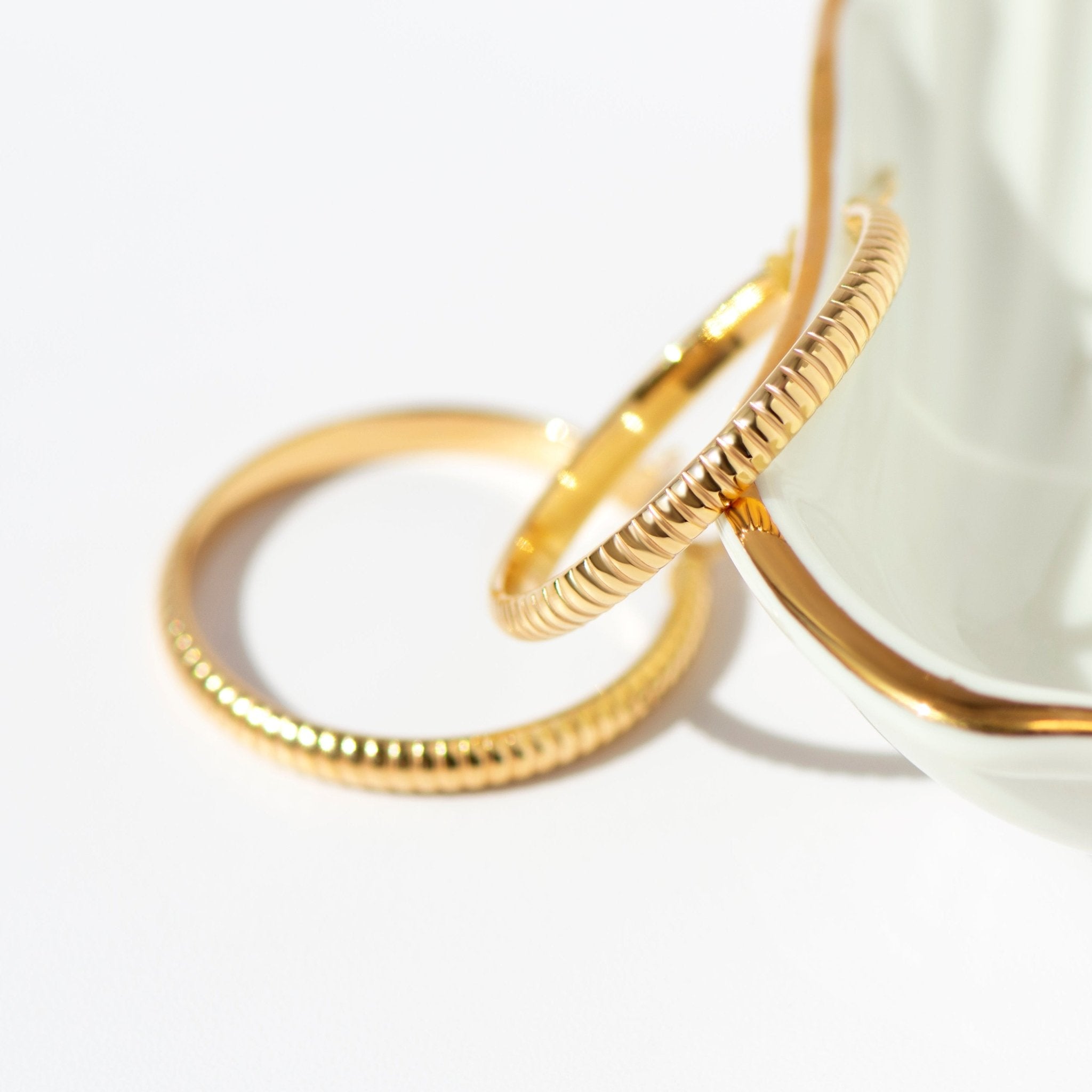 Vintage Kreolen – 585er Gelbgold – Strukturierte Oberfläche - Honey Jewelry
