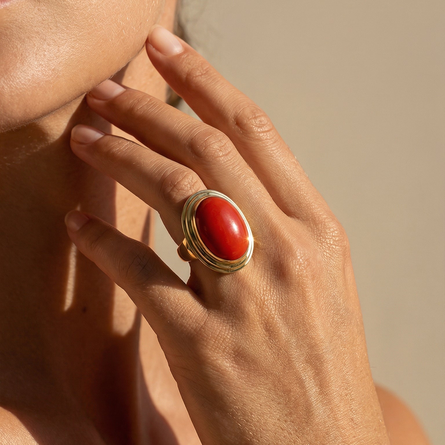 Korallenring aus 14 Karat Gelbgold mit Lebensenergie und Vitalität - Honey Jewelry