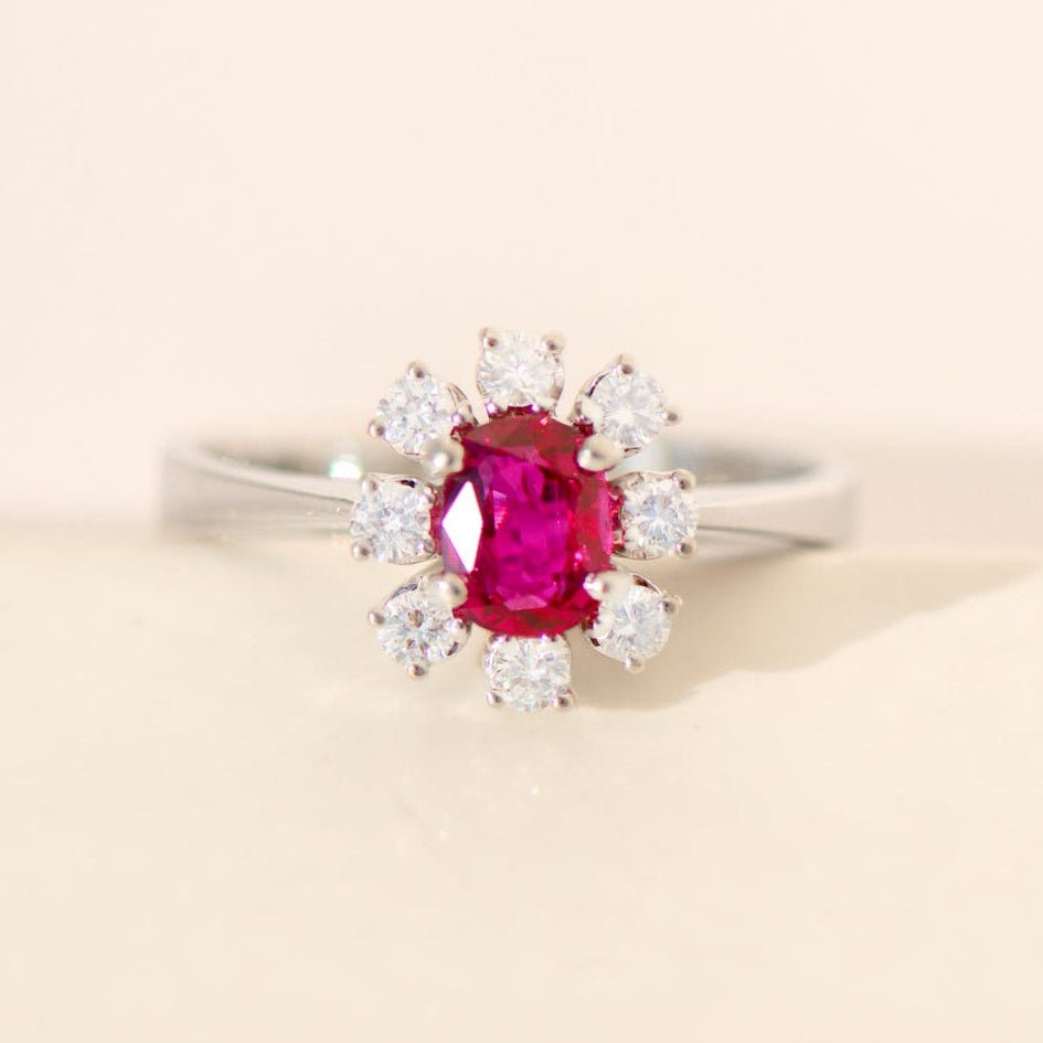 Vintage - Rubinring aus 18 Karat Weißgold | 20. Jahrhundert - Honey Jewelry